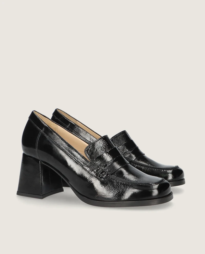 Loafers Talia Negros Charol