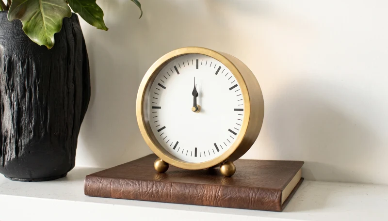 CLASSIC RELOJ DECORATIVO DE METAL