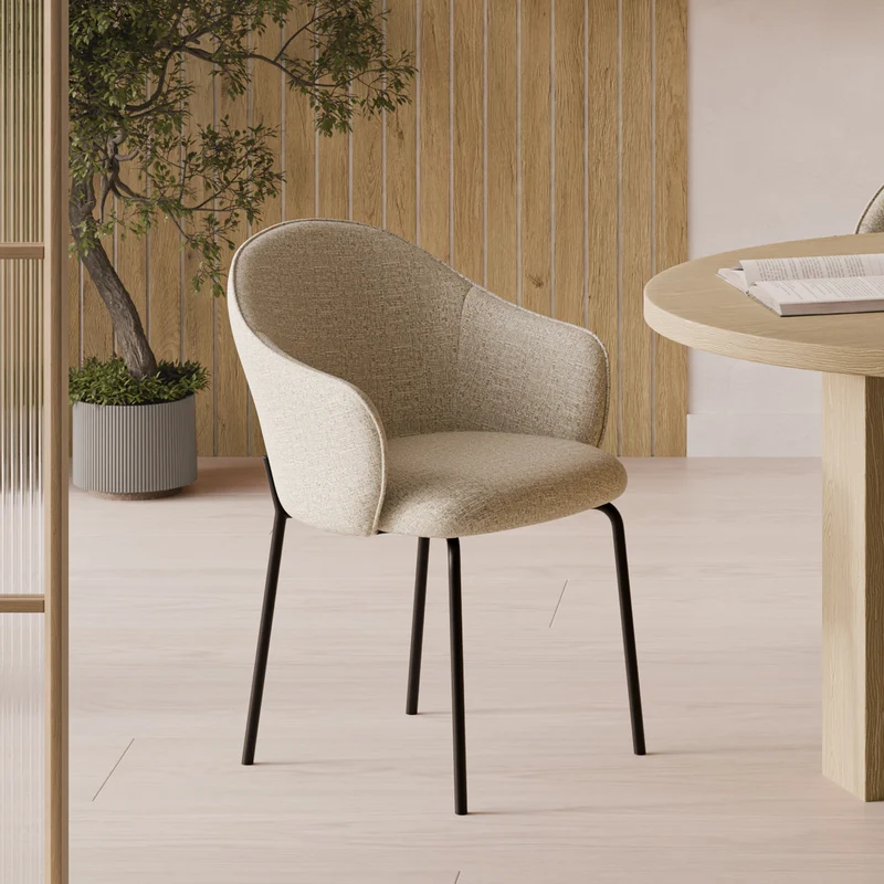 Silla Mirabella beige con patas negras