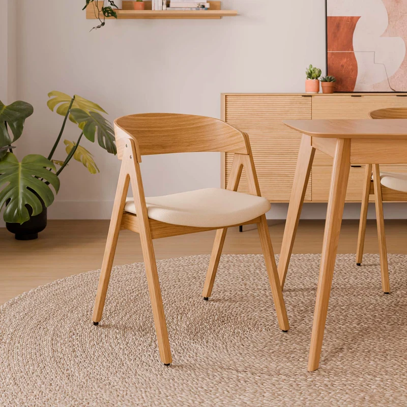 Silla Rina Beige con Patas de madera