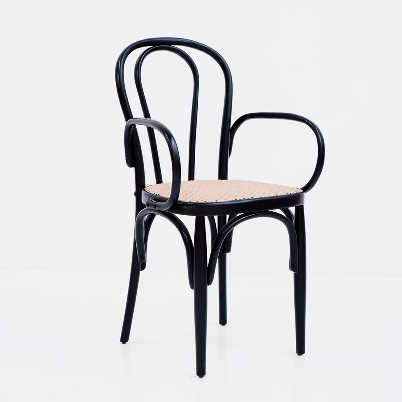 Sillón Villalonga Nº14 de Madera Lacada Negro & Rejilla con Reposabrazos