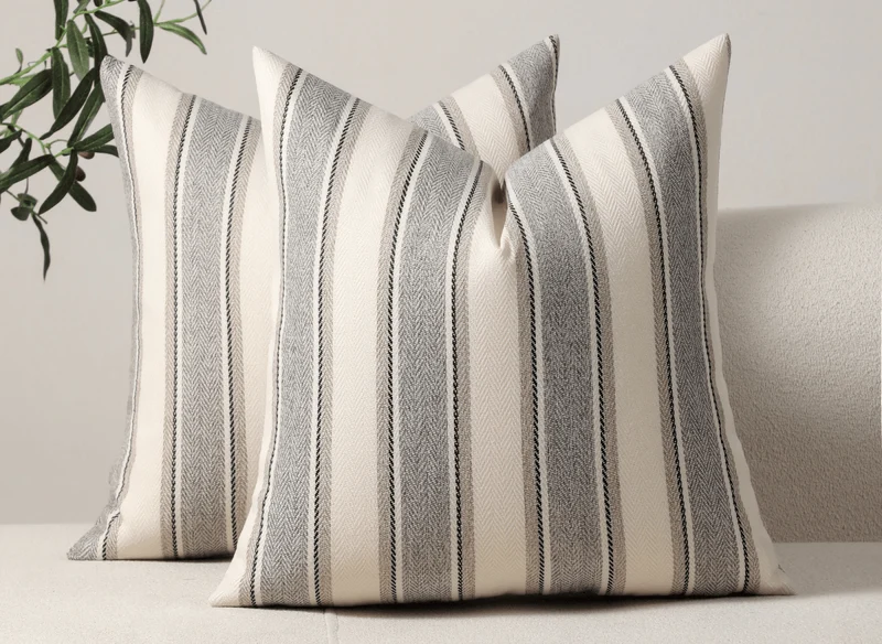 Cojín de rayas beige y gris 45x45 cm RIVIERA