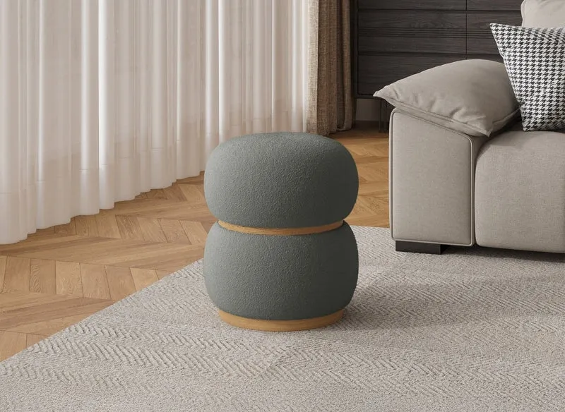 Puf de diseño SNOW en tejido gris efecto piel de oveja y madera