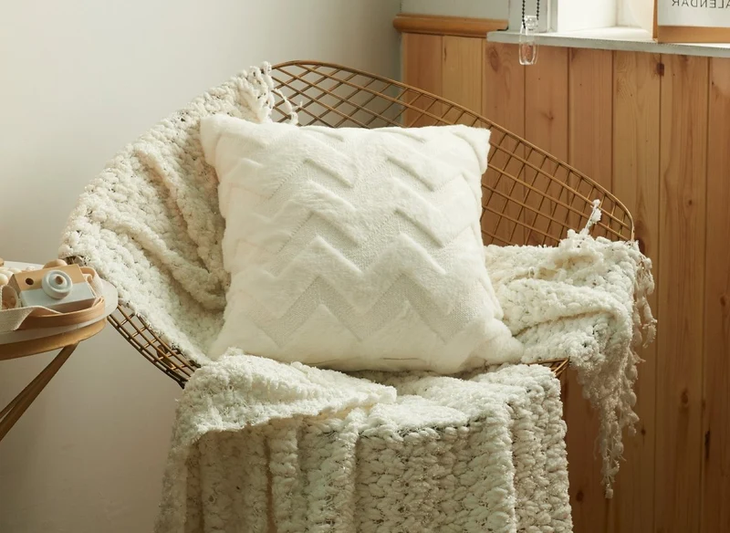 Cojín cuadrado de 45x45 cm en suave estampado de espiga beige HARRY