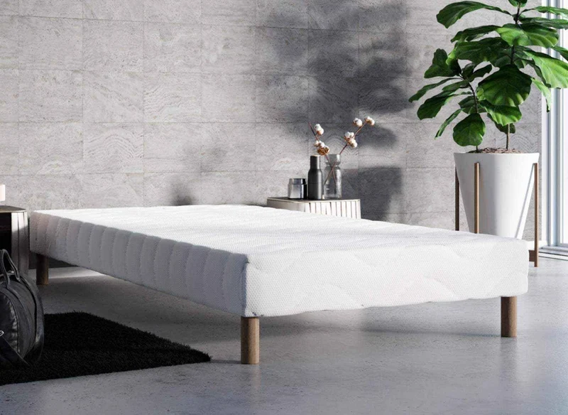 Base de cama tapizada de 70 x 190 cm + 4 patas