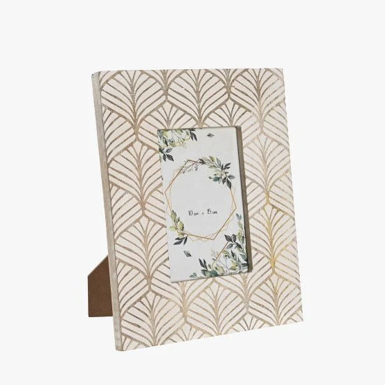 Moldura de Madeira com Folhas 10x15 COMPORTA