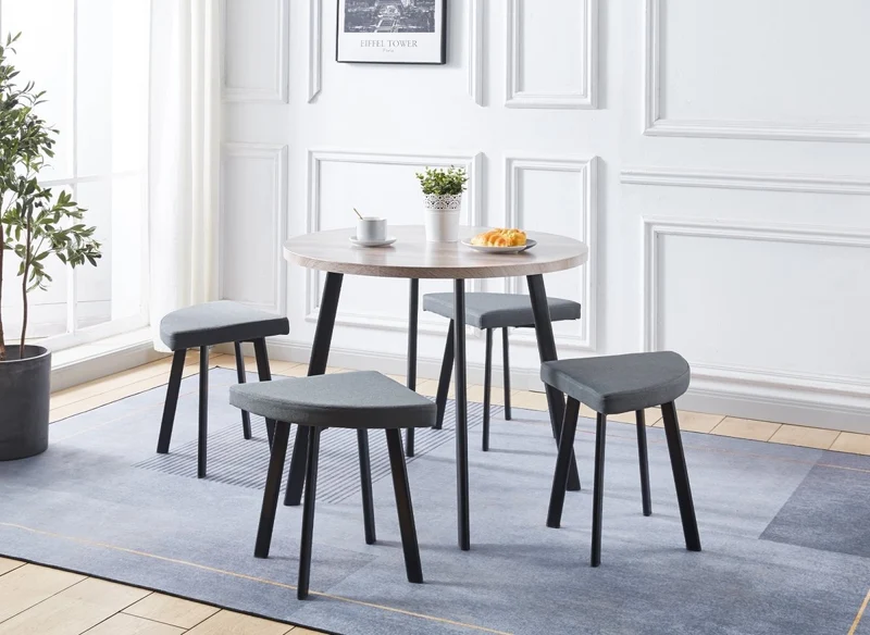 Conjunto de mesa de comedor IRINA de madera gris claro con 4 taburetes grises